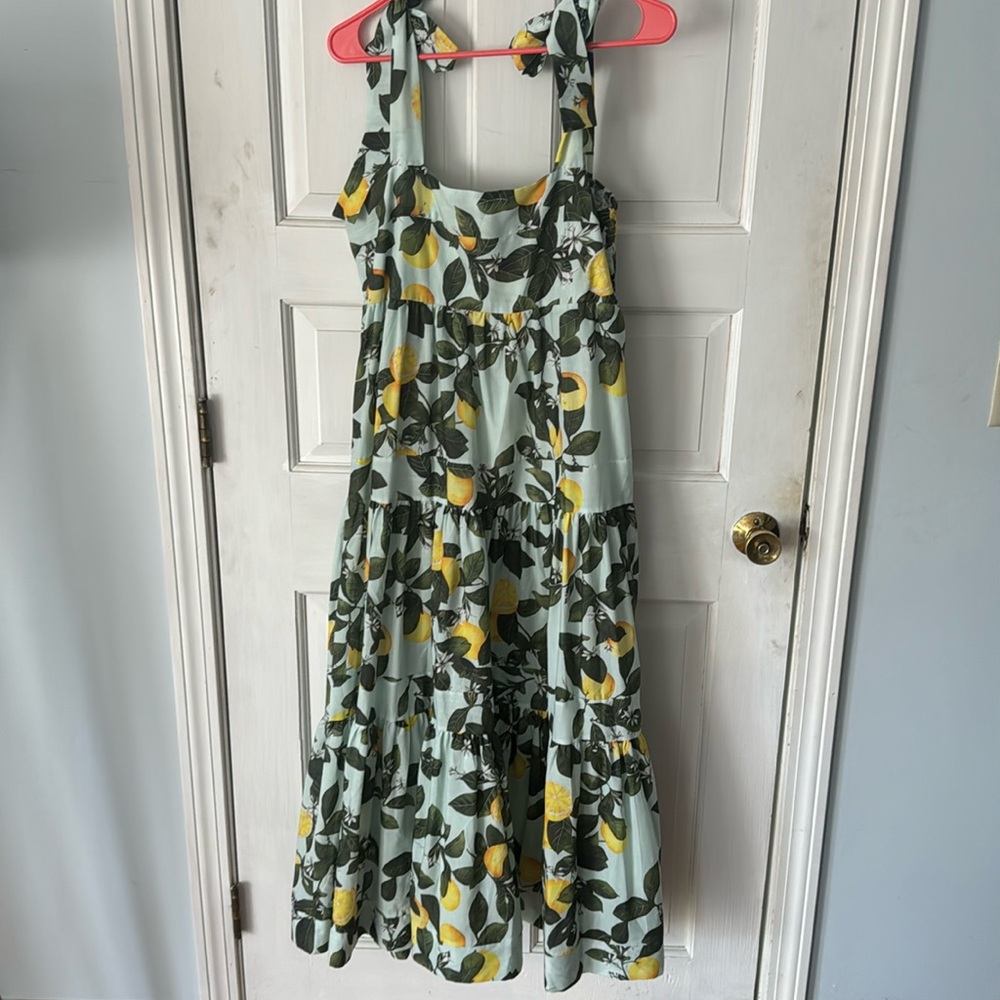 Chicwish lemon, print tiered maxi dress